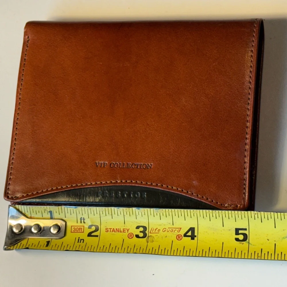 High End Wittchen VIP Collection Brown Leather Bifold Zip Pocket Wallet NWT MINT